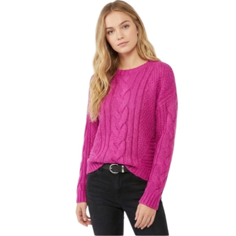 One A‎ sweater size M hot pink